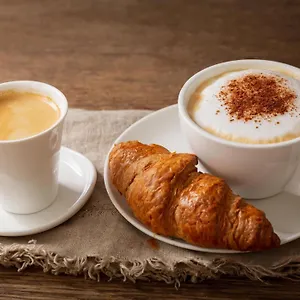 Corvin Royal - Breakfast Available Budapest