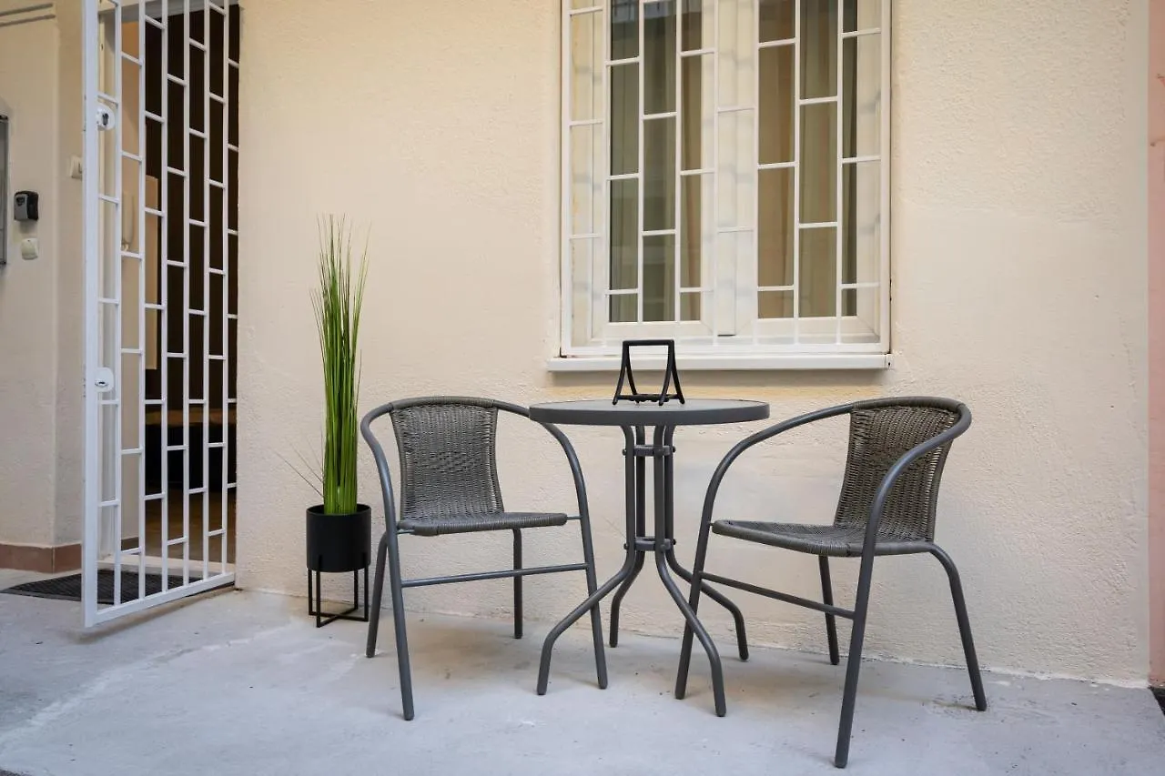 Apartment K10 - Kazinczy Street Heritage Suite - Best Location By Bqa Budapest Hungary