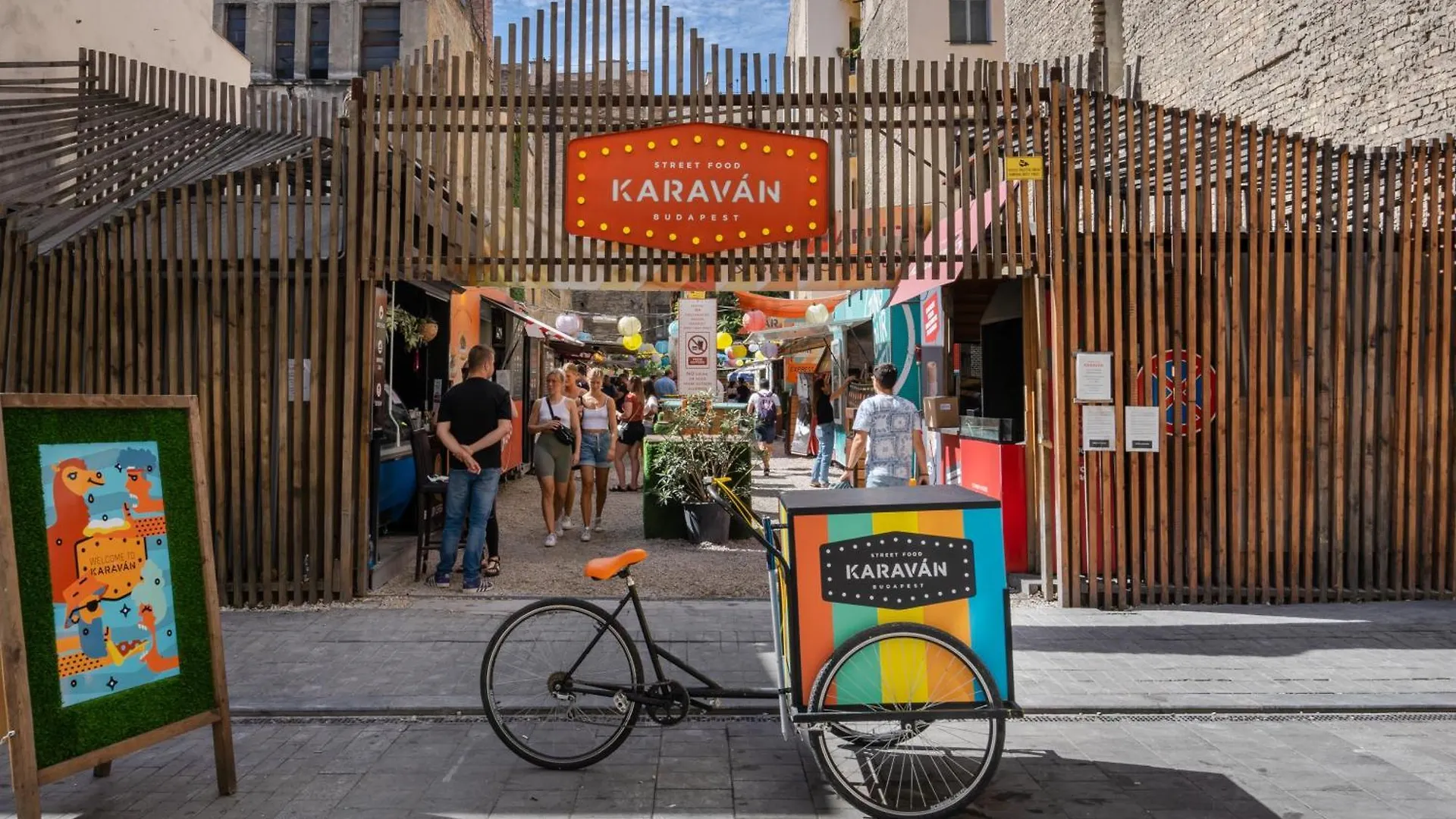 K10 - Kazinczy Street Heritage Suite - Best Location By Bqa Budapest Hungary
